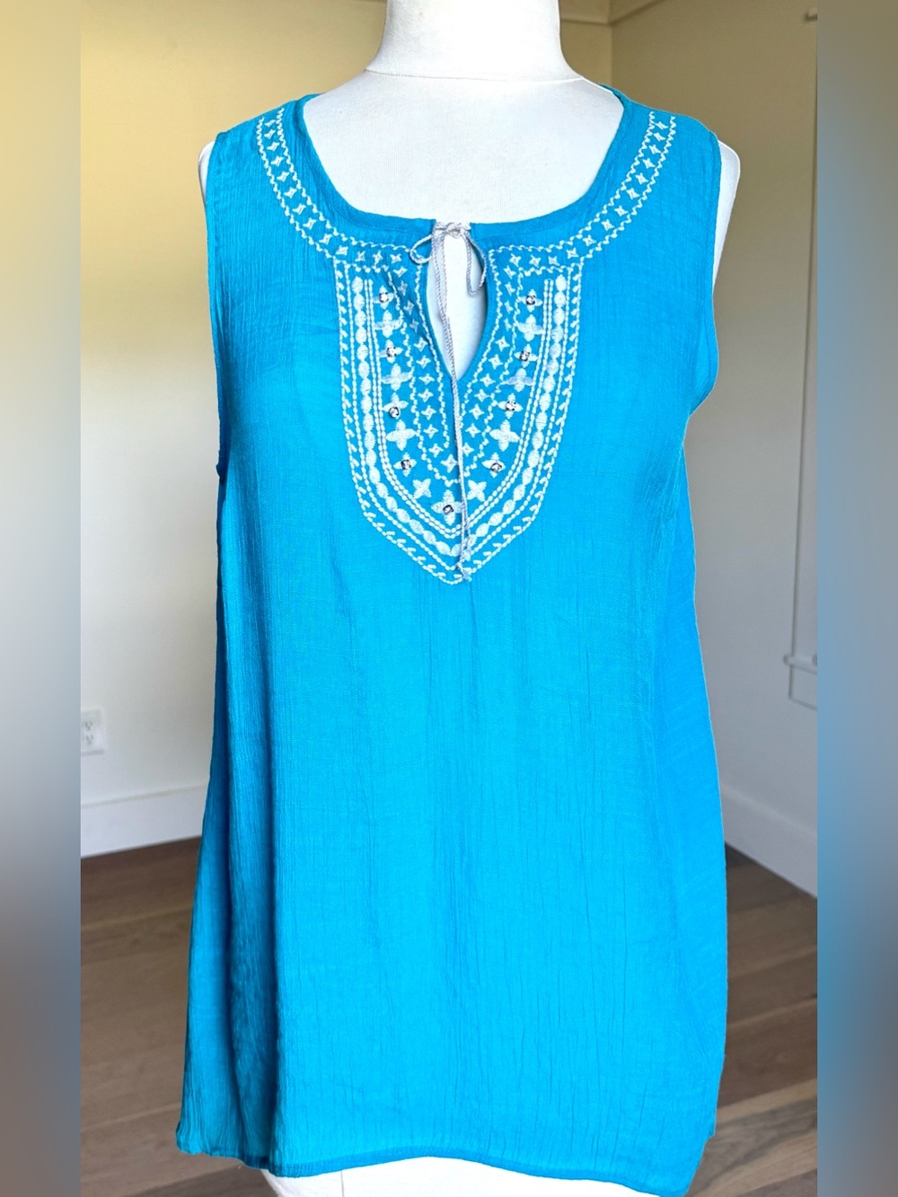 New Directions XL Teal Blue Semi Sheer Boho Top Rhinestones Embroidery Keyhole